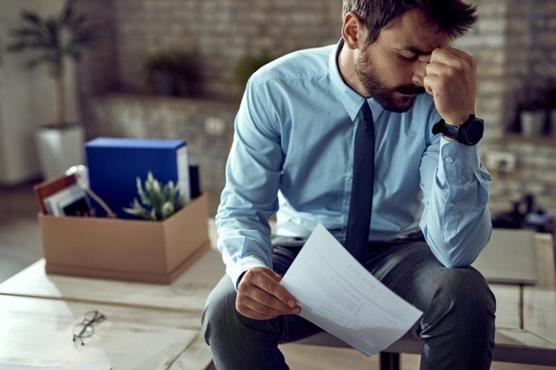 Does one USD of debt tie you down for life? The truth about the acceleration clause in your timeshare contract.